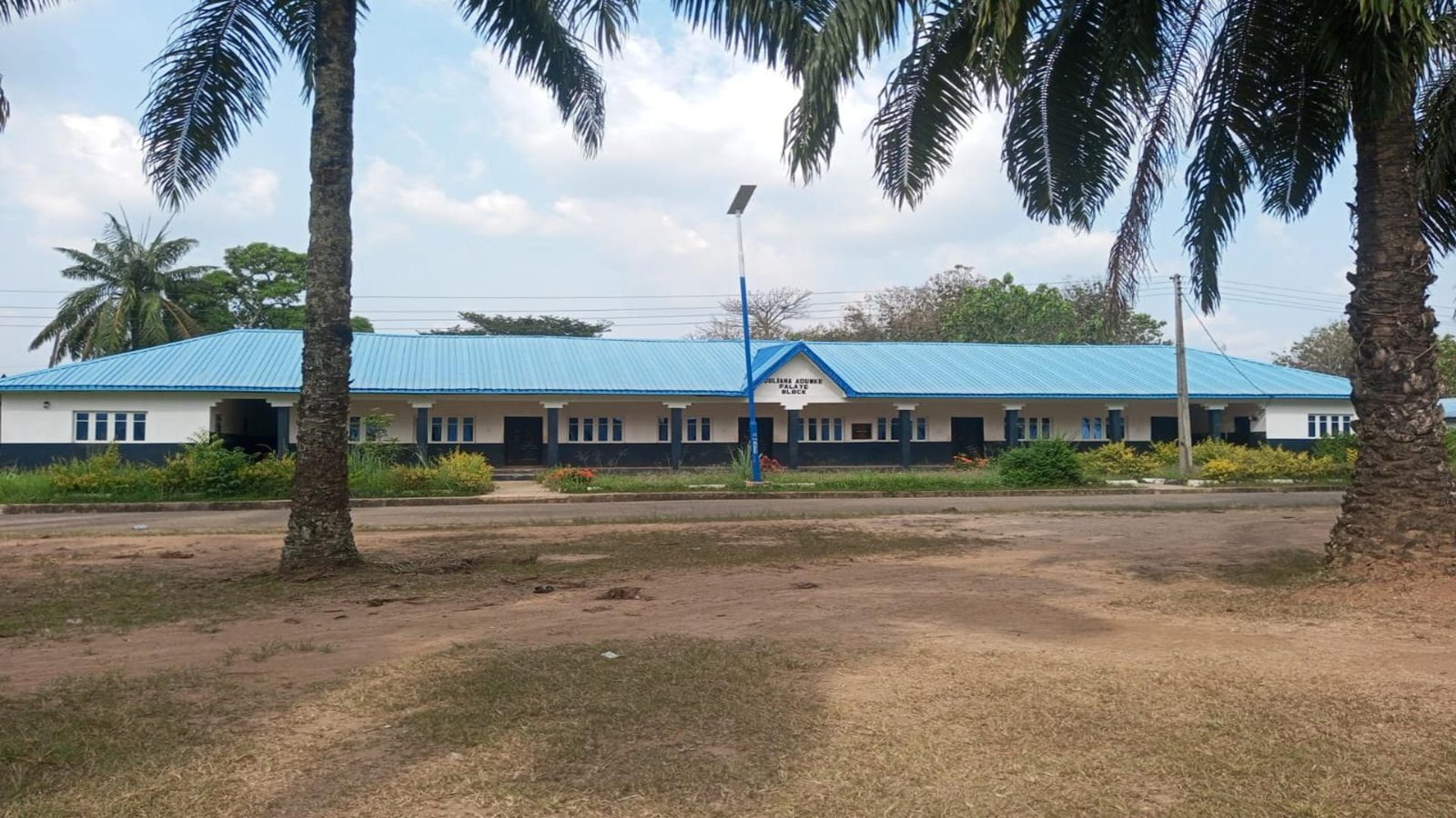 Ultramodern Classroom Block